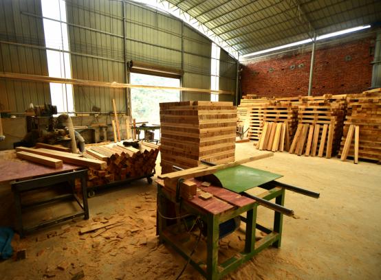 湖南森福木業(yè)有限公司,木結構別墅建造及制作,木涼亭建造及制作,木棧道建造及制作