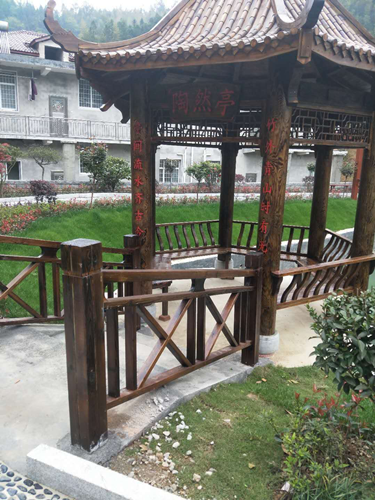 湖南森福木業(yè)有限公司,木結構別墅建造及制作,木涼亭建造及制作,木棧道建造及制作